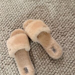 UGG Plush Slide Slippers in Light Beige